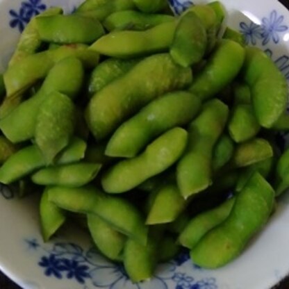 冷凍の枝豆を強化したくて…
簡単に美味しく頂きました。(*^^)v